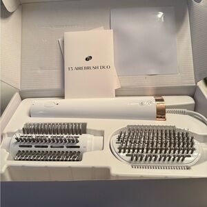 T3 Airebrush Duo Styler in White and Gold